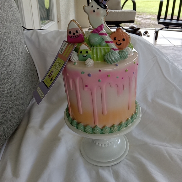Meri Meri Halloween Cake Topper with Ghost and Pastel Colors - Picture 1 of 1